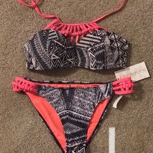 Tinibikini Suit
